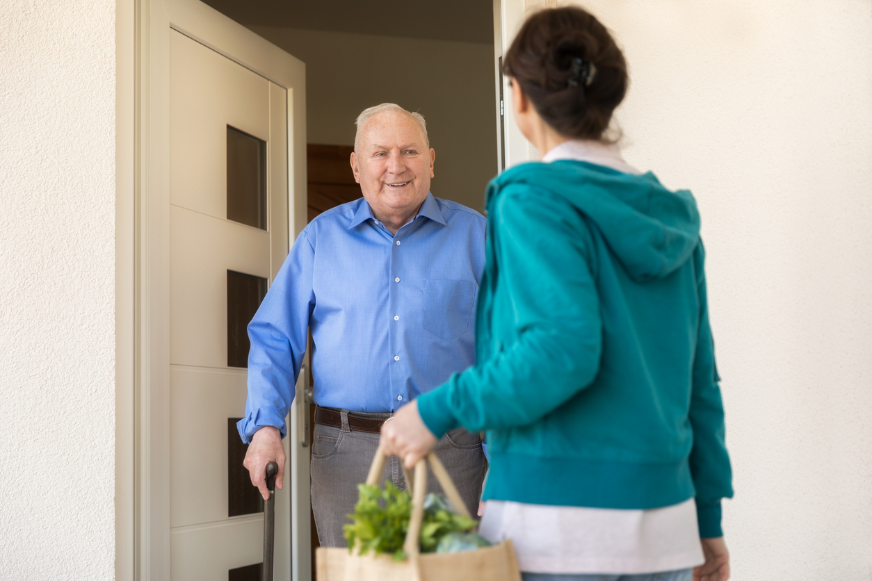 Carer-delivering-food